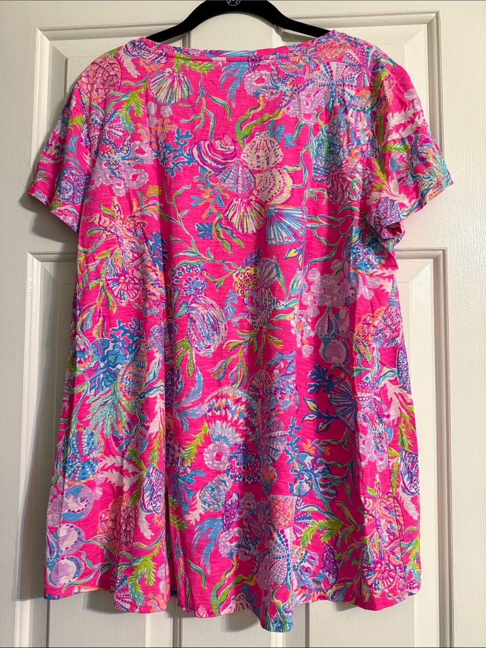 Lilly Pulitzer Etta Scoop Neck Tee - Picture 2 of 3